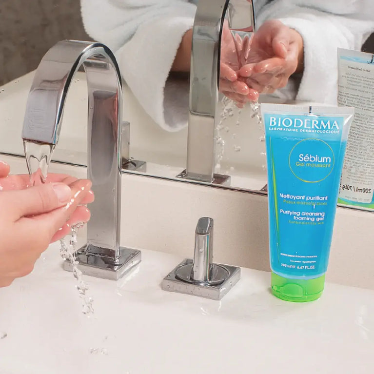 Gel de Limpeza Bioderma Sébium Gel Moussant Antioleosidade 204g
